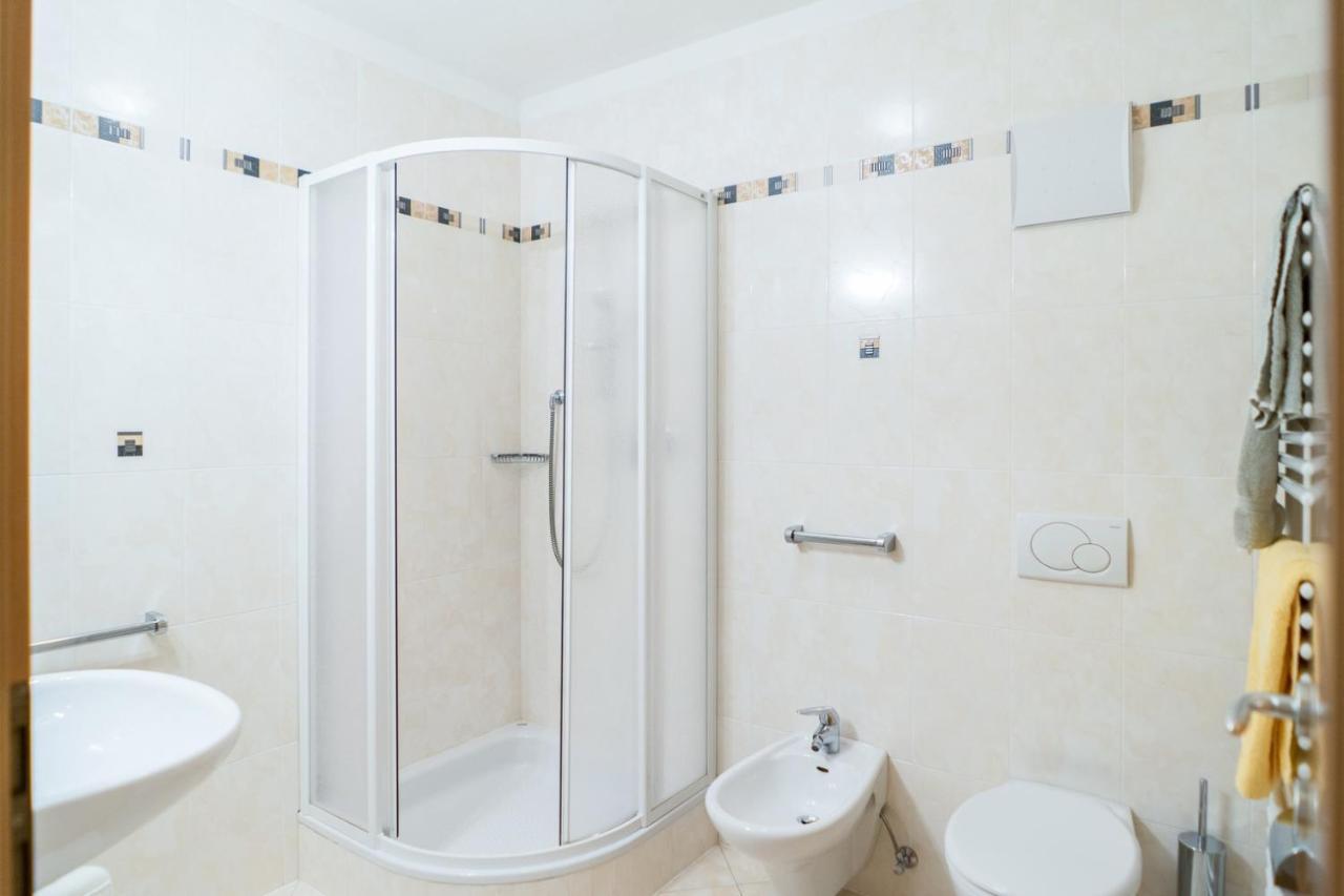 Apparthotel Feldhof - Living And Bistro Nova Ponente Bagian luar foto