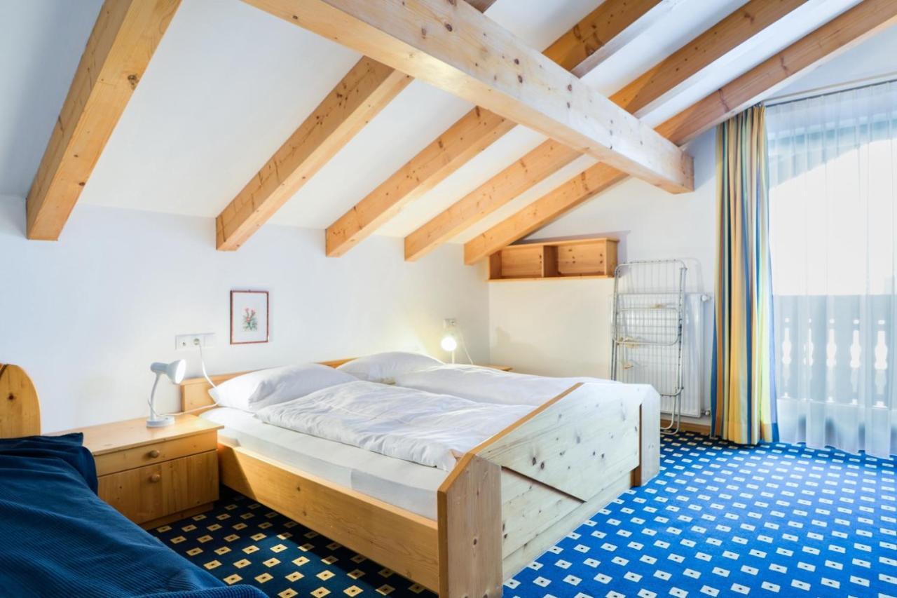 Apparthotel Feldhof - Living And Bistro Nova Ponente Bagian luar foto