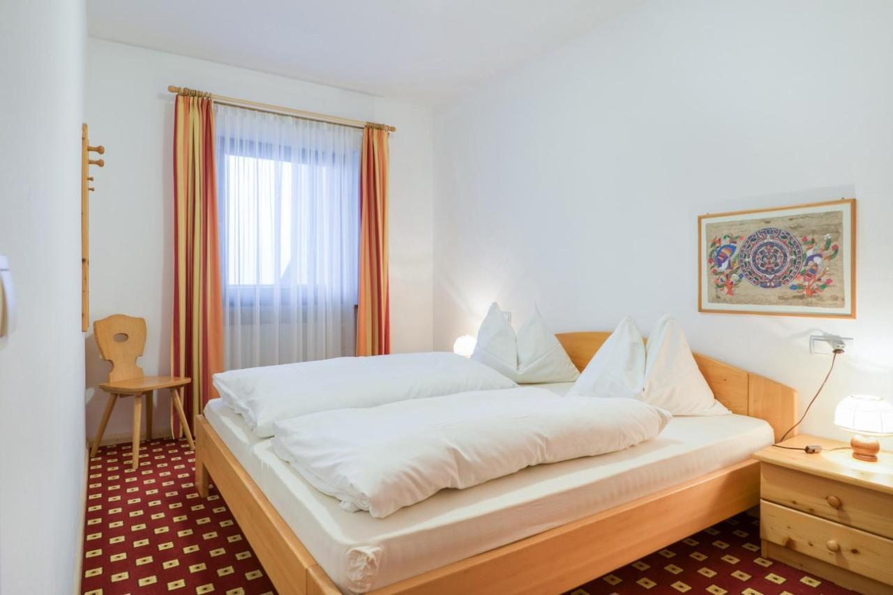 Apparthotel Feldhof - Living And Bistro Nova Ponente Bagian luar foto