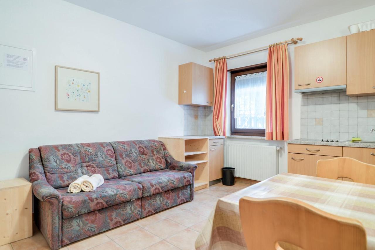 Apparthotel Feldhof - Living And Bistro Nova Ponente Bagian luar foto